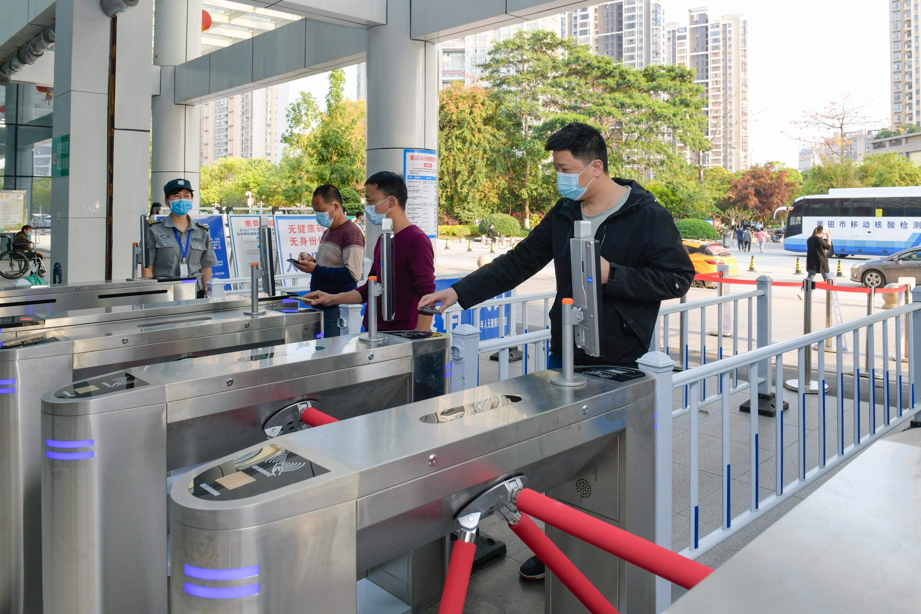 福建科学精准防控疫情，保障人民健康