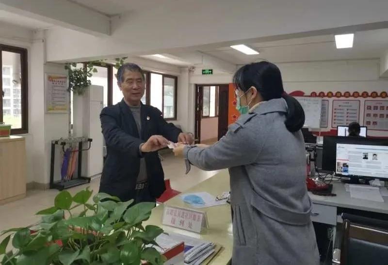 武汉宣布疫情严重，全民共克时艰