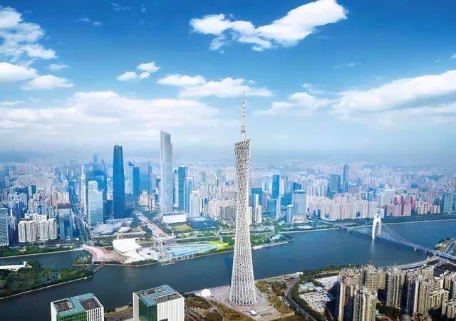 重庆与广州，疫情下的城市应对与复苏之路