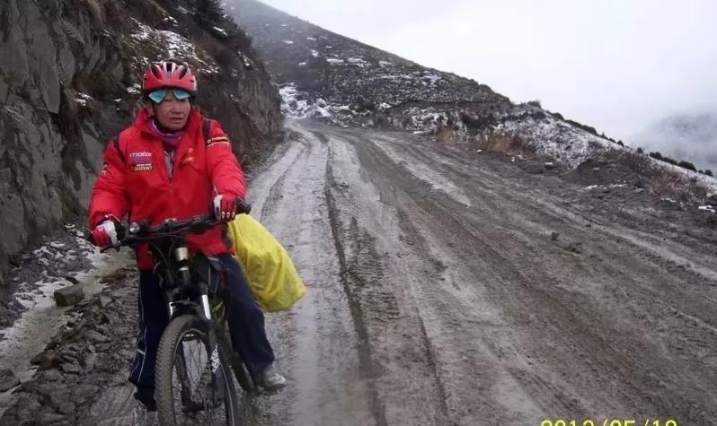 重庆至拉萨，穿越天路的壮丽旅程