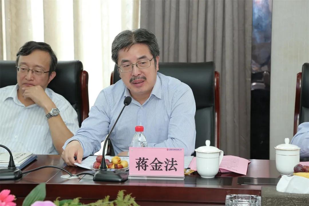 江西住建厅，推动建筑业高质量发展 强化安全生产与质量管理