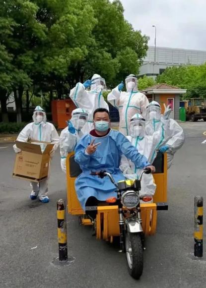 上海重疫情区，挑战与希望并存的抗疫之路