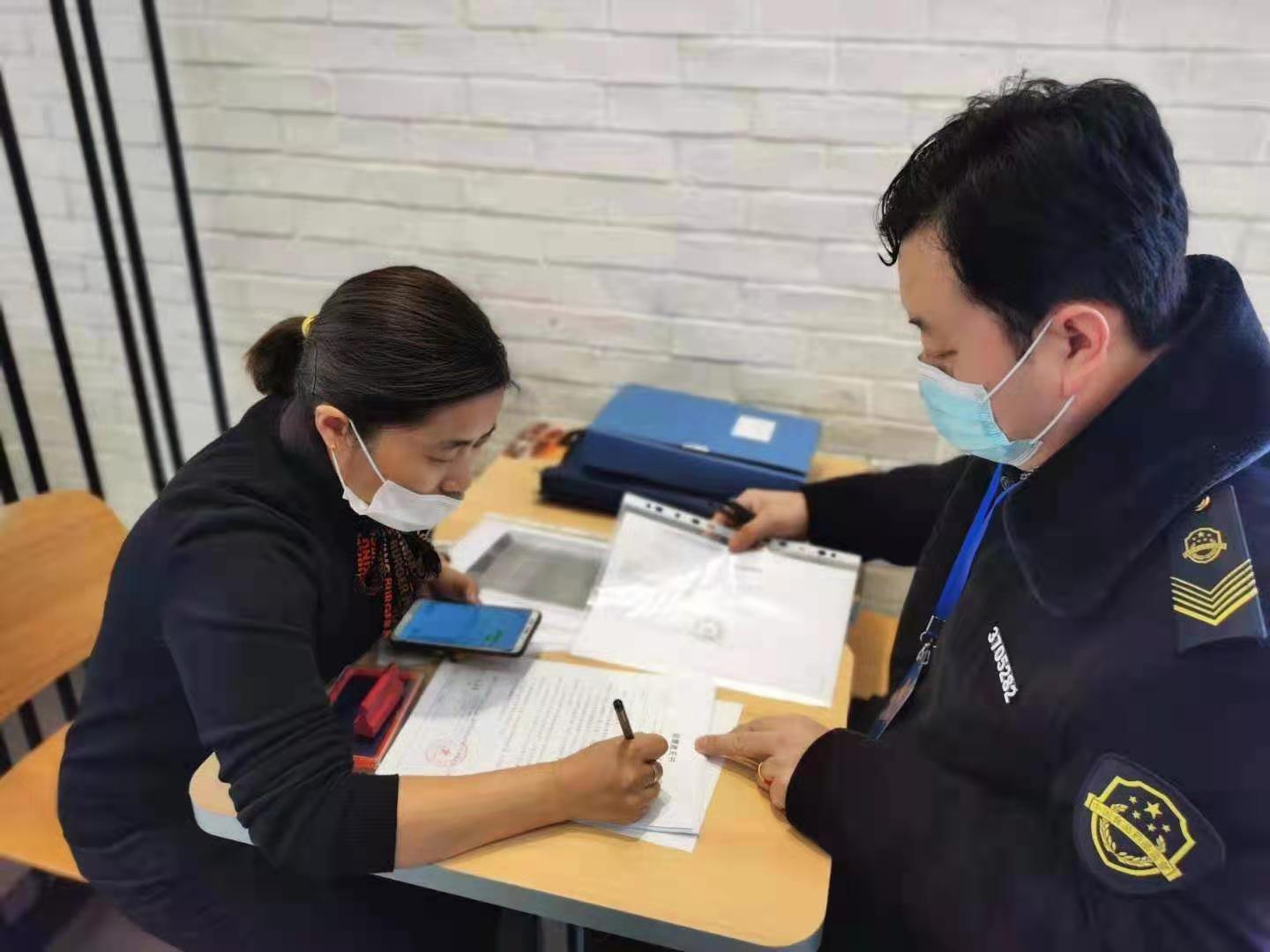 上海与济南疫情动态，城市管理面临挑战与机遇
